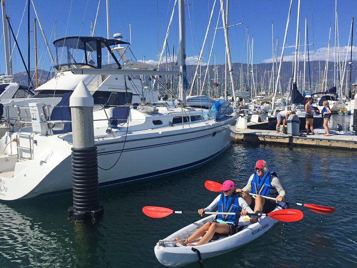 Kayak en el puerto de Santa Bárbara
