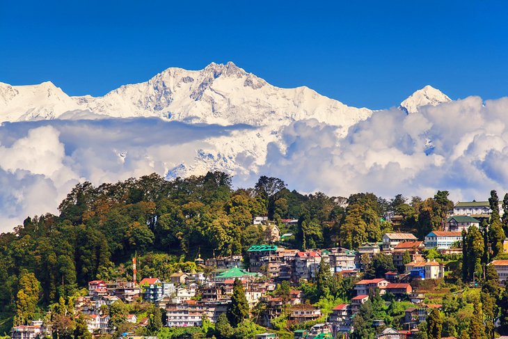 Darjeeling con el Himalaya en la distancia