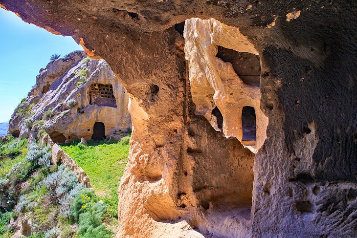 Casas cueva en el Villaggio Bizantino
