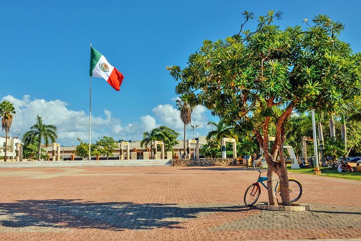 Plaza del Ayuntamiento, Playa del Carmen