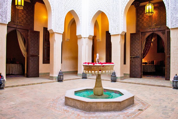 Patio y fuente en Marrakech