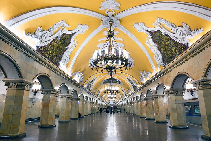 Estación Komsomolskaya del metro de Moscú
