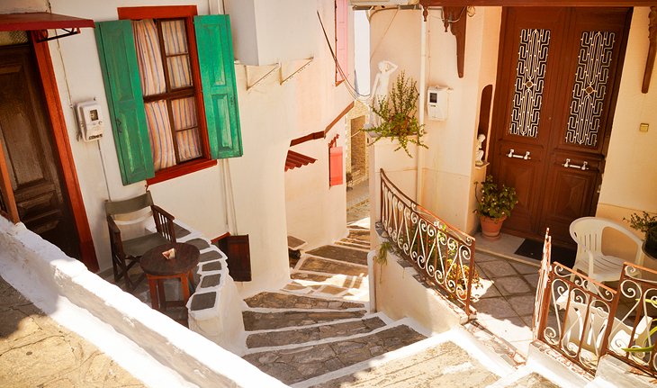Calle estrecha en Vathy (Samos)